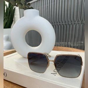 Dior Women’s Sunglasses | Gold | Oversized Squared